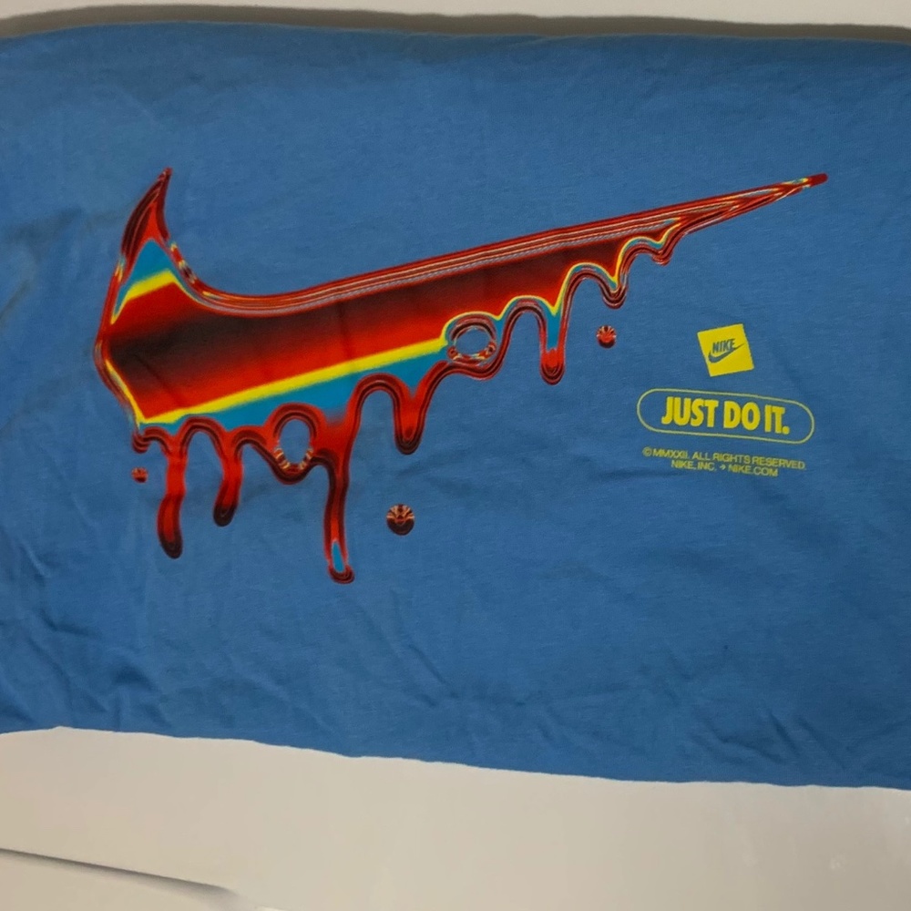 Women’s Nike Tee